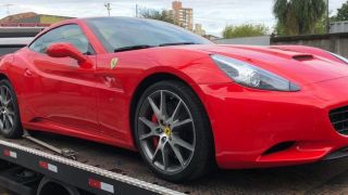 Ferrari é recolhida em operação contra empresa que atuava com criptomoedas sem autorização