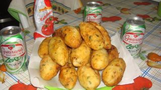  BOLINHO DE AIPIM